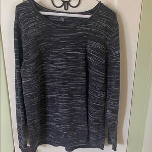 Women’s Black and Gray Sweater